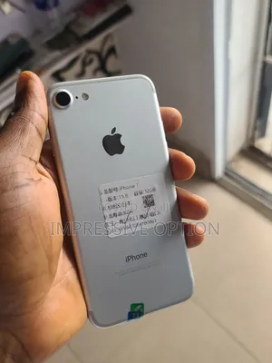 Apple iPhone 7 32 GB Silver