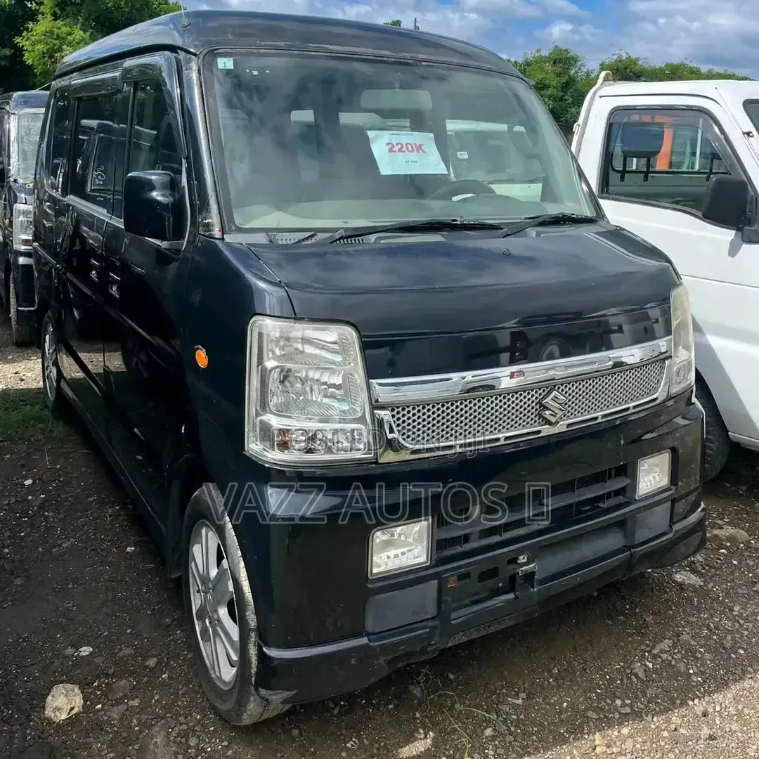 New Suzuki Every 2019 Black