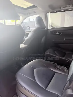 Toyota Highlander XLE 2021 Burgundy