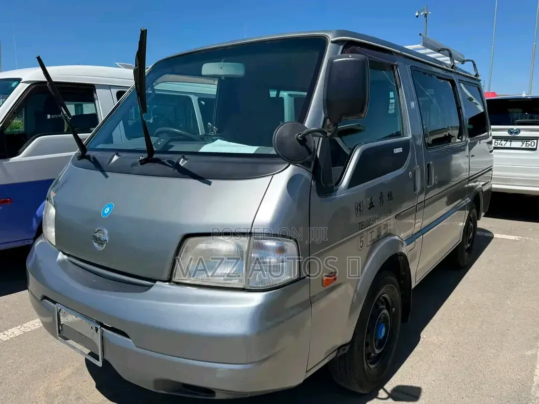Mazda Bongo 2014 Silver