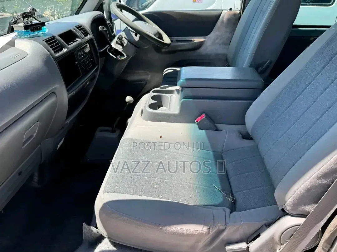 Mazda Bongo 2014 Silver