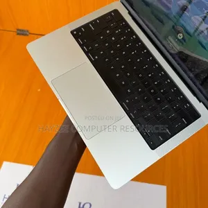 Laptop Apple MacBook Pro 2021 M1 16GB Apple M1 Pro SSD 1T