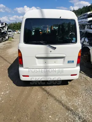 Daihatsu Hijet 2000 White