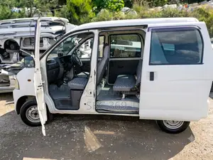 Daihatsu Hijet 2000 White