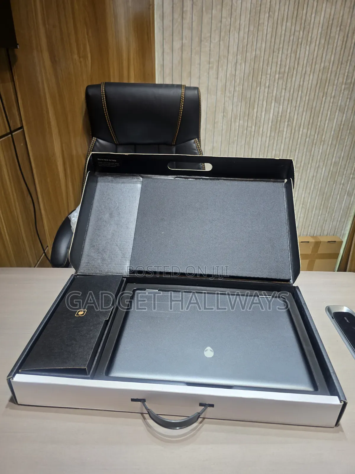 Laptop Alienware M16 R2 24GB Intel Core Ultra 7 SSD 1T