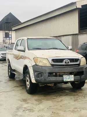Toyota Hilux 2.0 VVT-i 2010 White