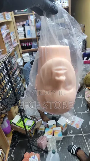 Dummy Head