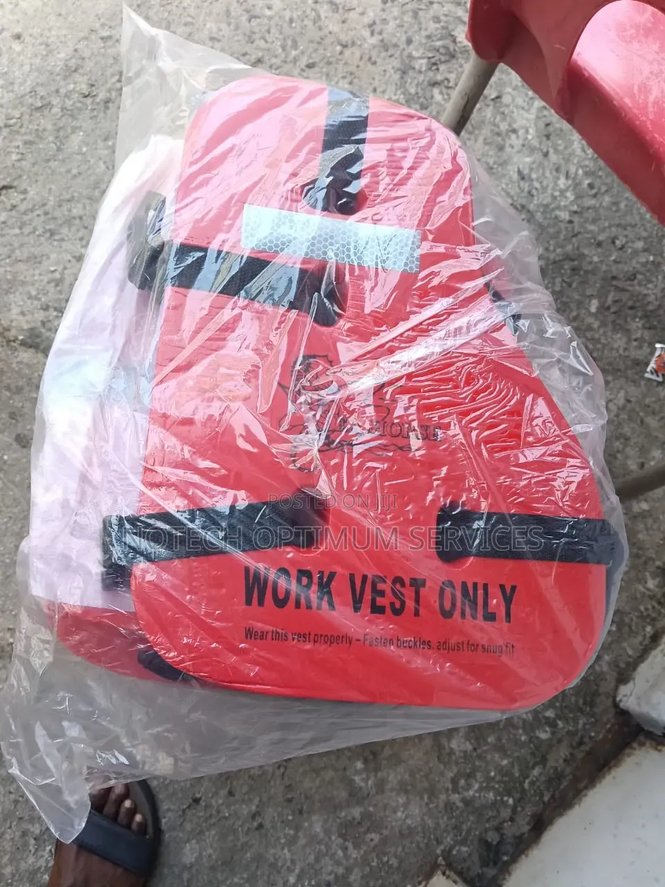 3 Picking Life Jacket