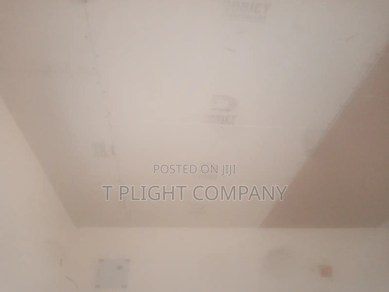 Pop Gypsum Board Installer