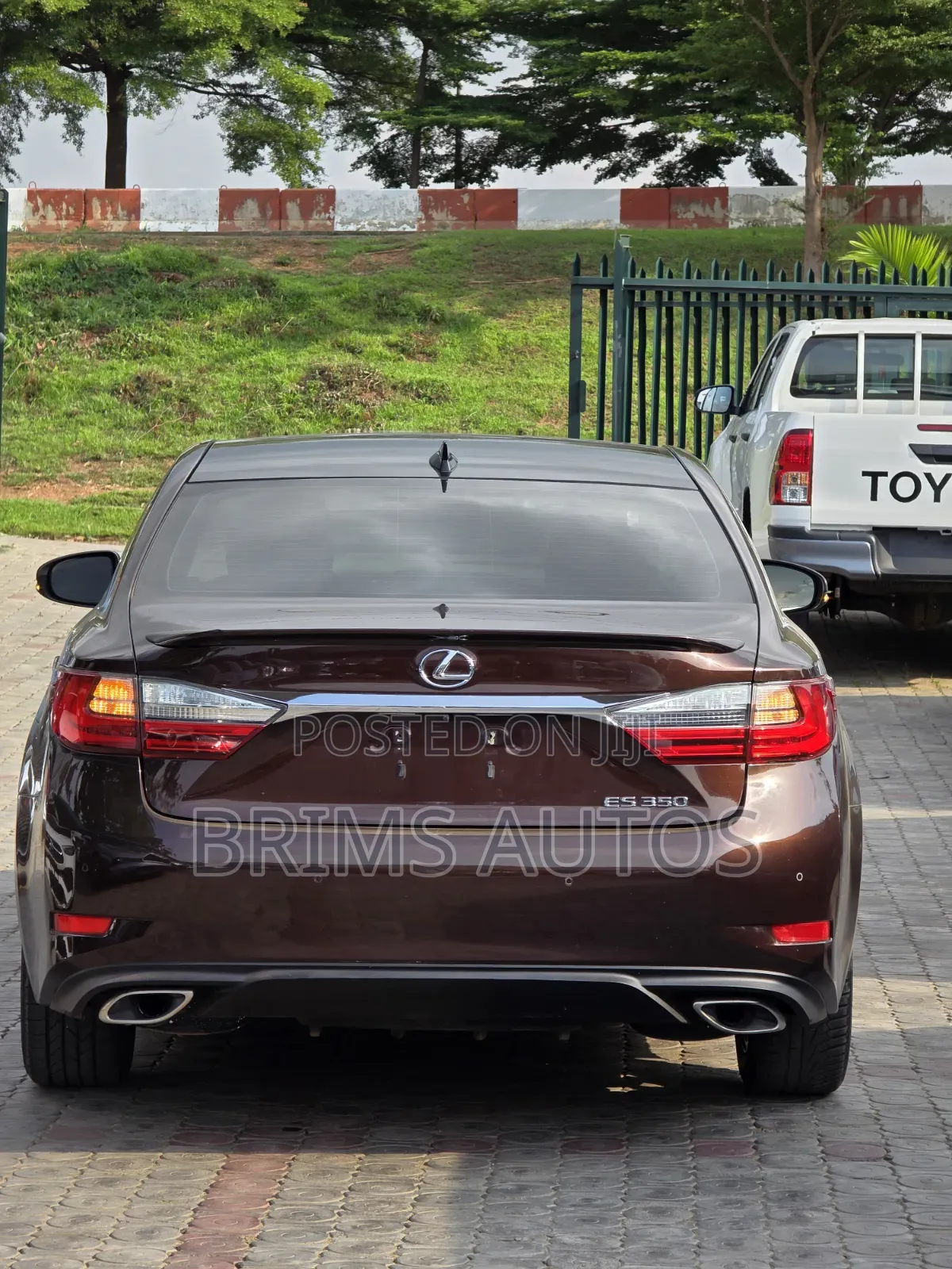 Lexus ES 2016 Brown