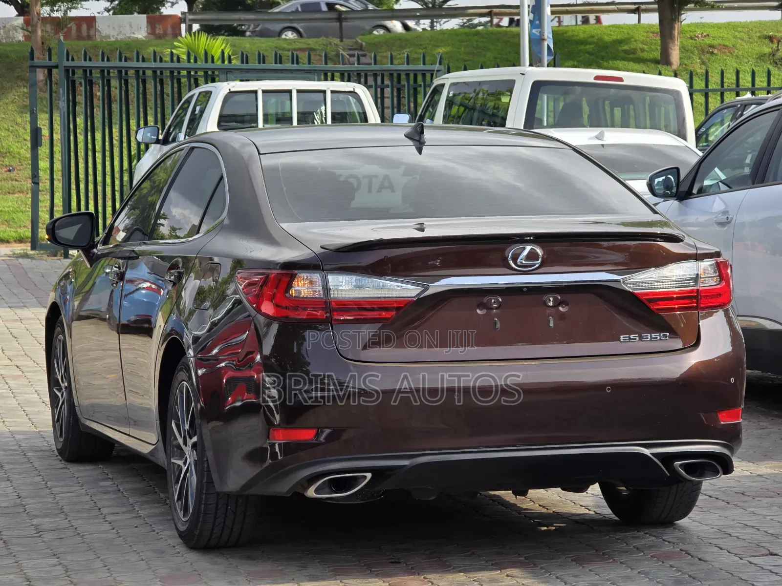 Lexus ES 2016 Brown