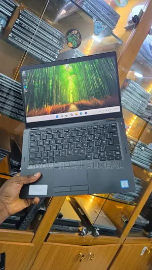 Laptop Dell Latitude 5300 8GB Intel Core i5 SSD 256GB