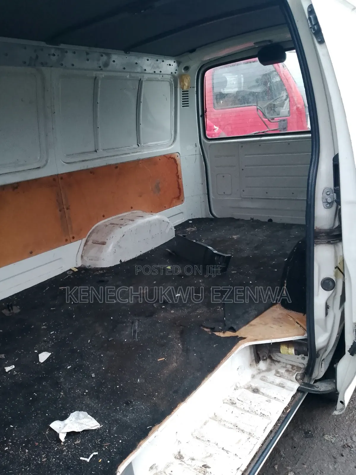 Toyota HiAce 2005 White