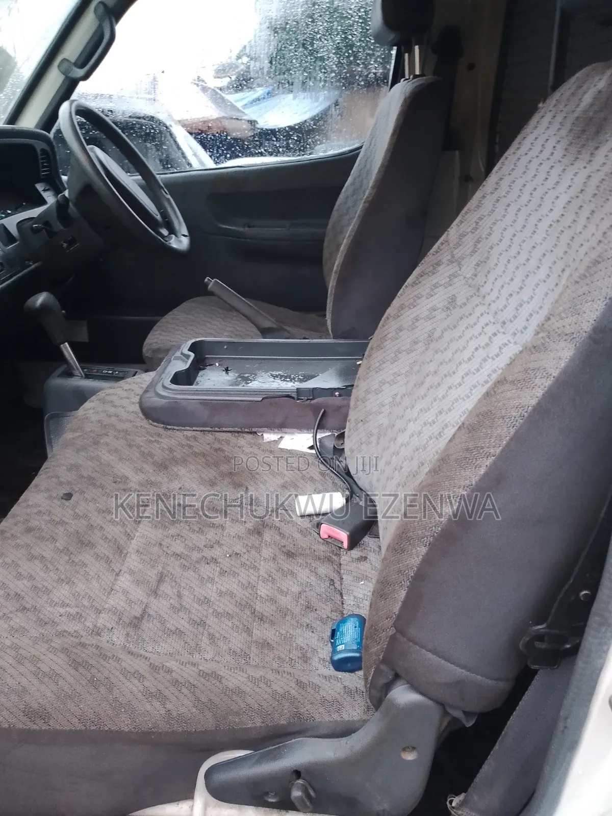 Toyota HiAce 2005 White