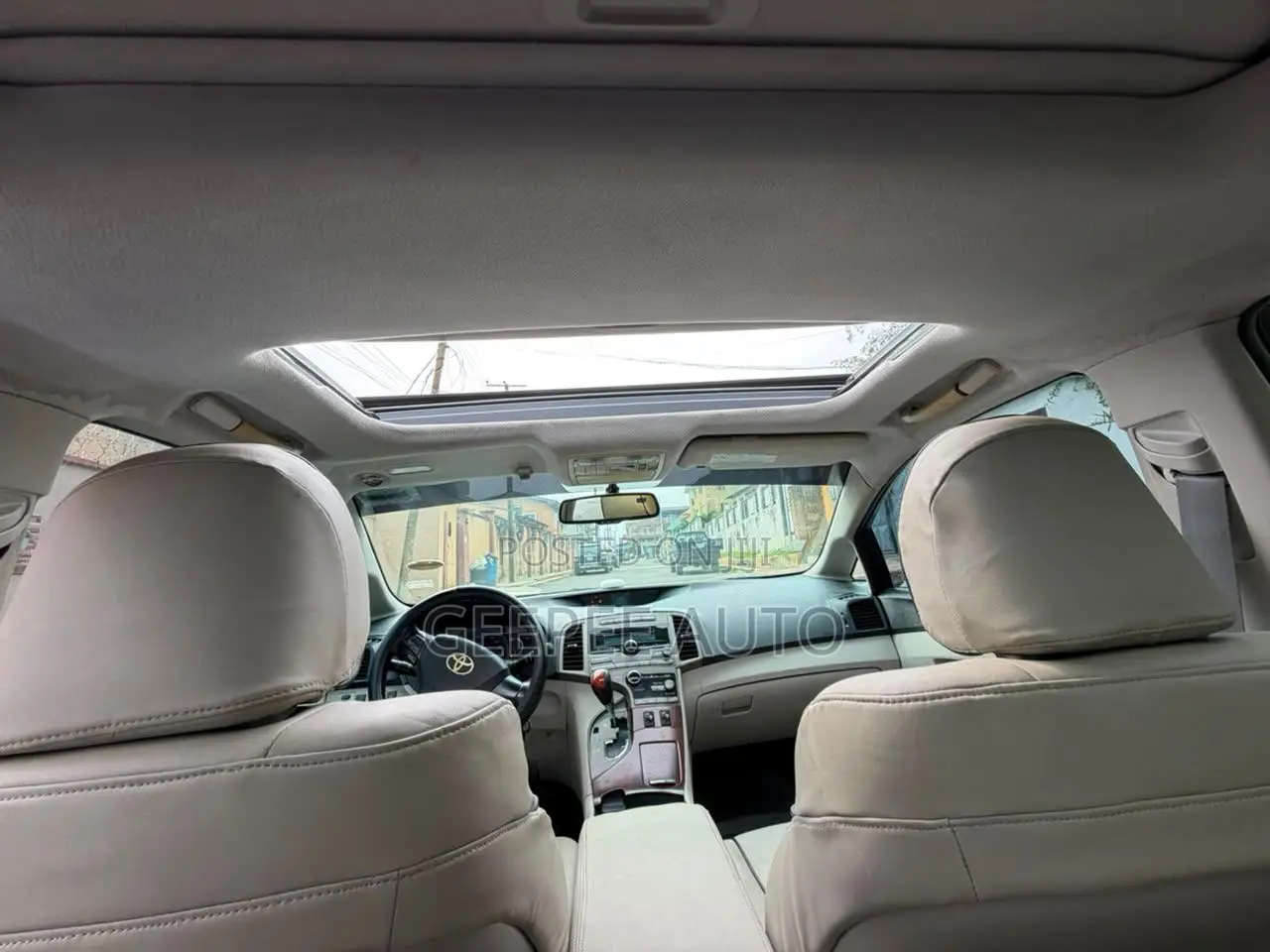 Toyota Venza 2010 White