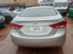 Hyundai Elantra 2012 Silver