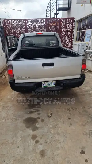 Toyota Tacoma 2006 Gray