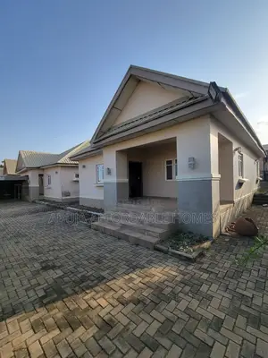 3bdrm Bungalow in Sabon Lugbe for sale
