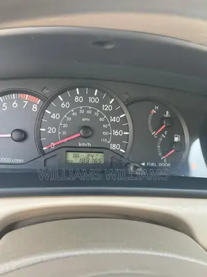 Toyota Corolla CE 2005 Gold