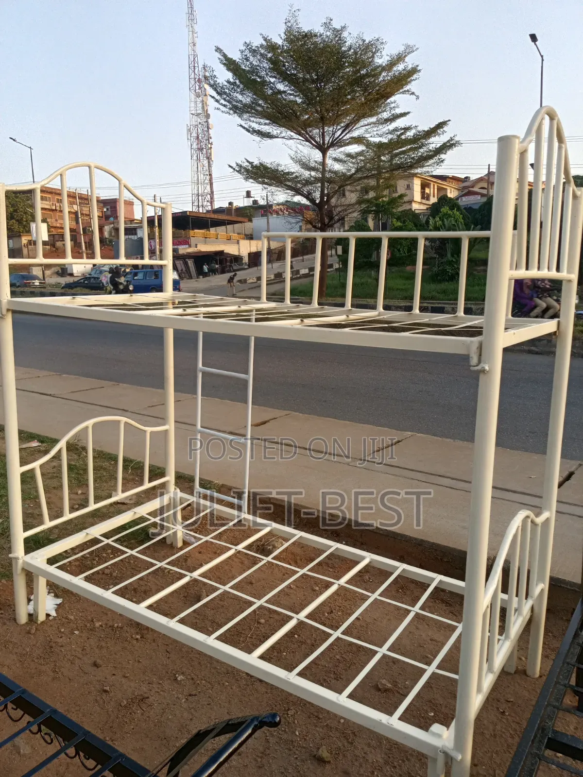 Iron Bulk Bed