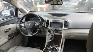 Toyota Venza AWD 2012 Blue