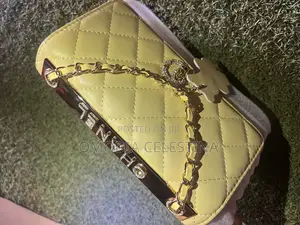 Luxury Quilted Chain Shoulder Handbag – Yellow