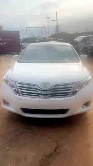 Toyota Venza 2010 White