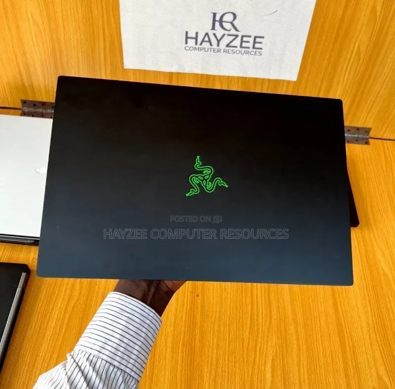 Laptop Razer Blade 16GB Intel Core i7 SSD 1T