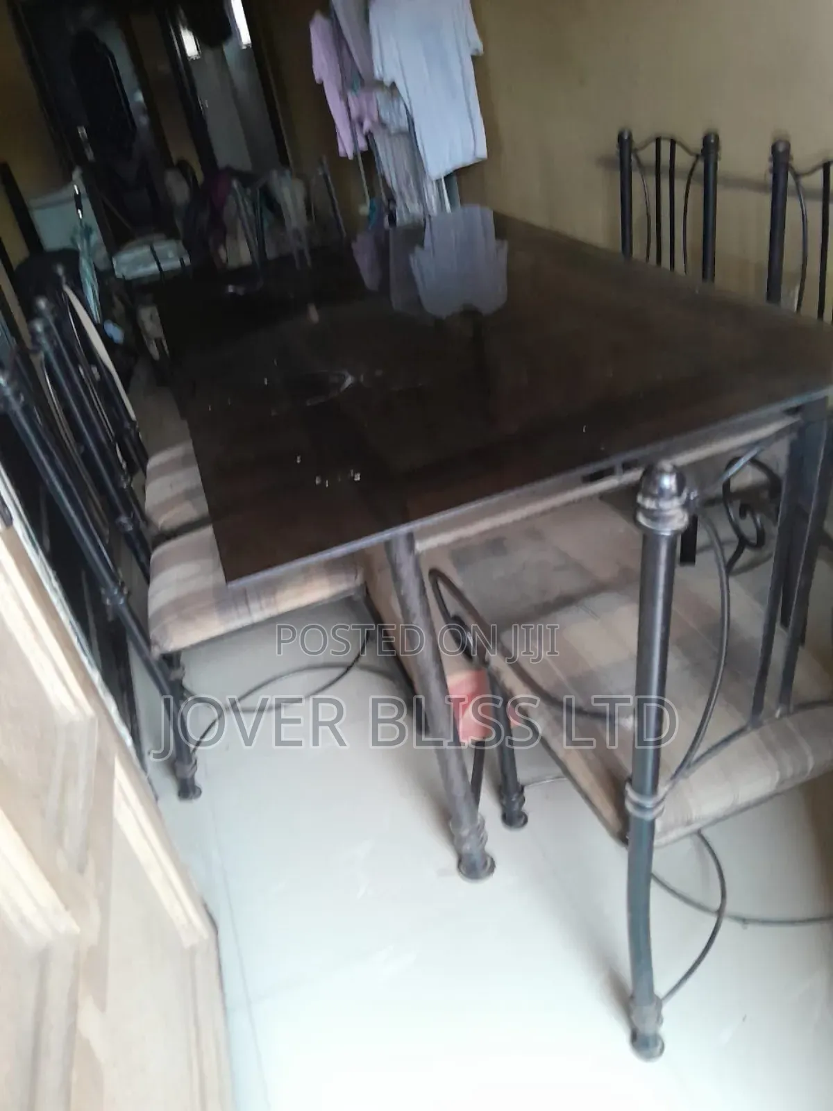 Dinning Table