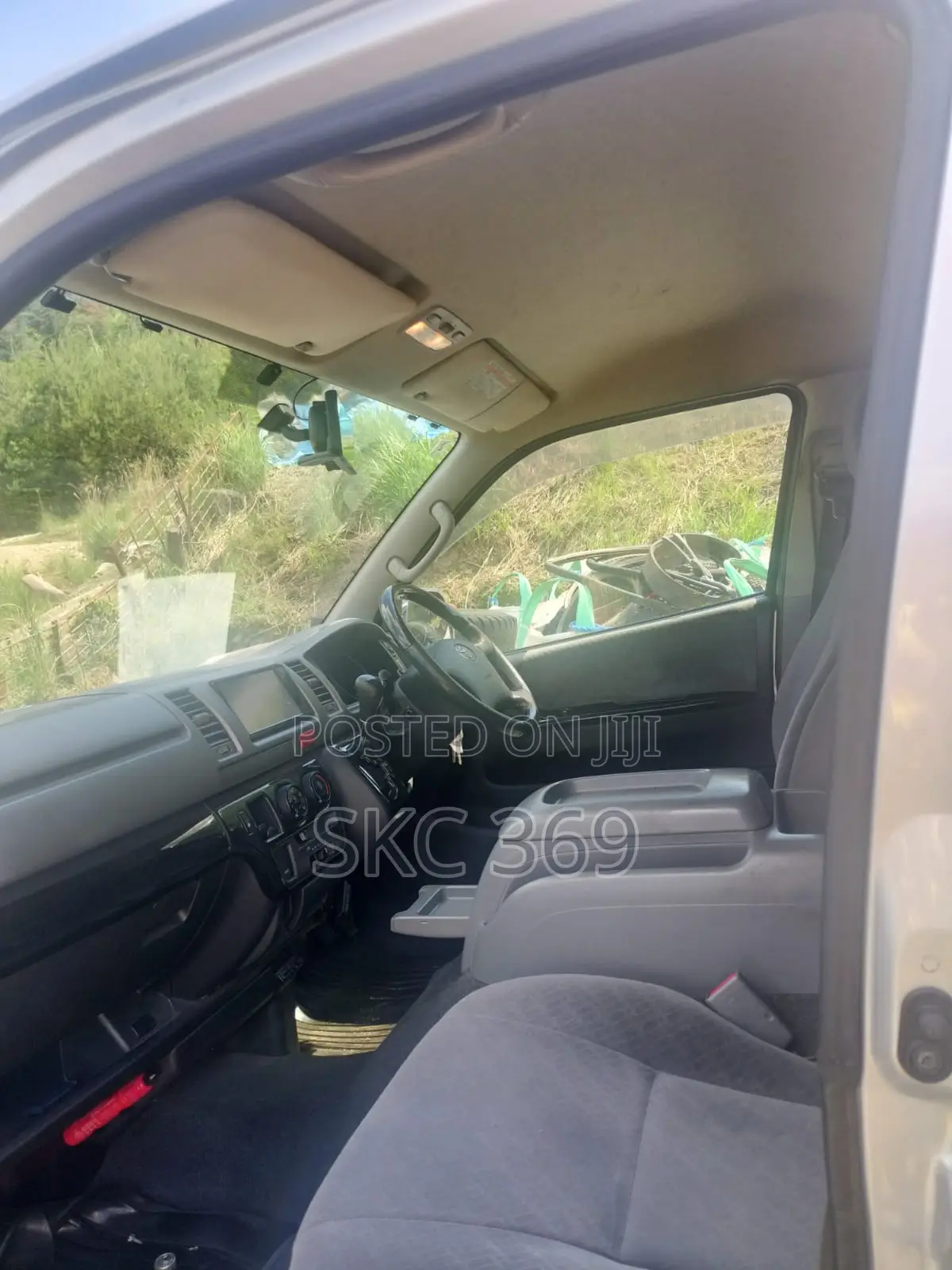 Toyota HiAce 2012 Grey