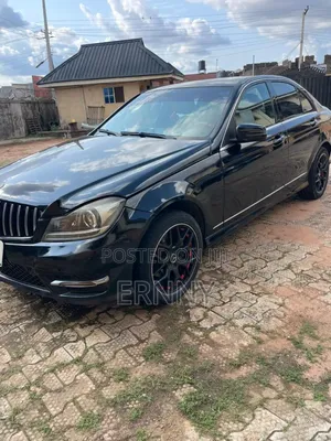 Mercedes-Benz C300 2010 Black