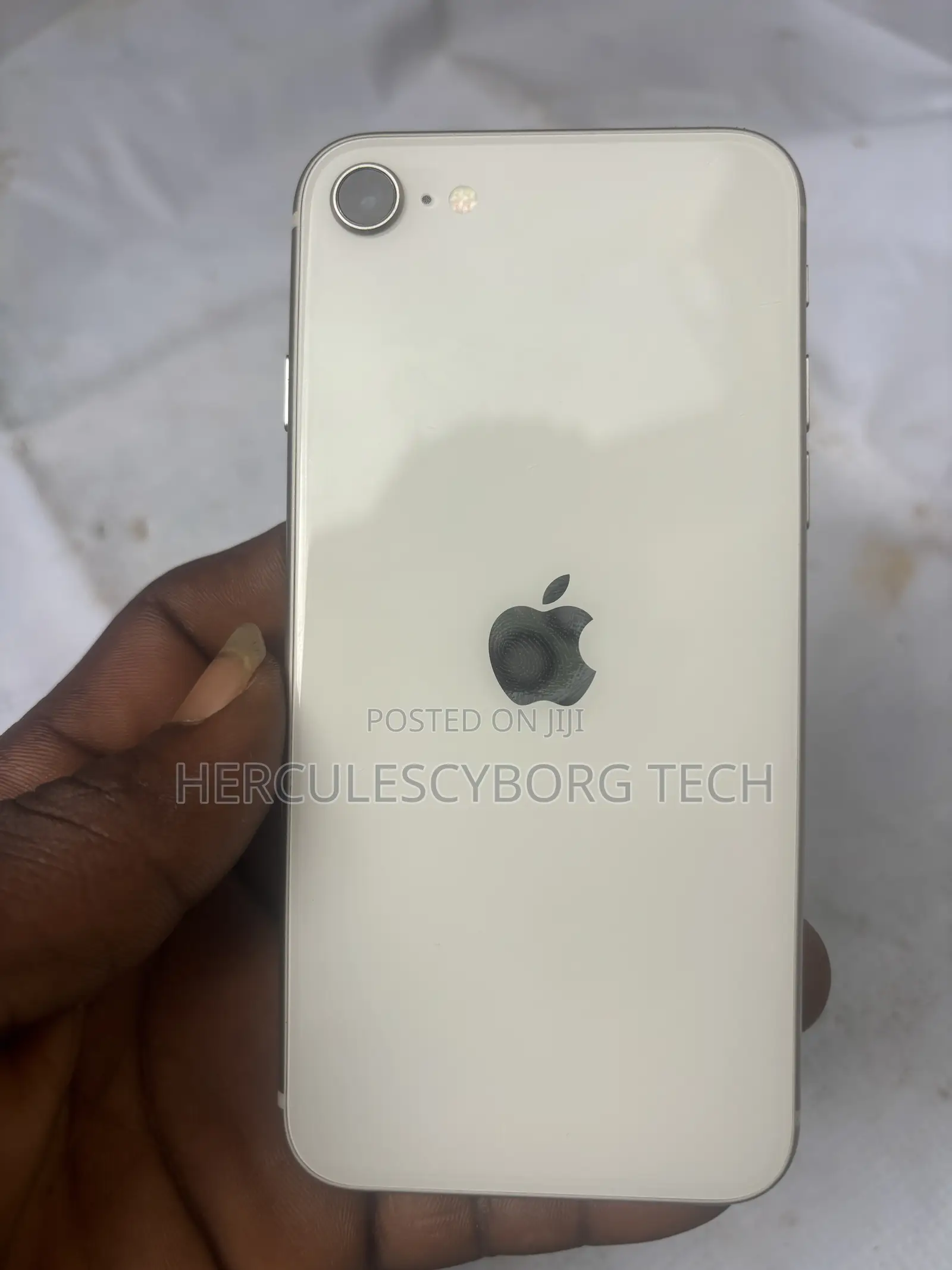 Apple iPhone SE (2020) 64 GB Silver