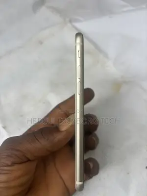 Apple iPhone SE (2020) 64 GB Silver
