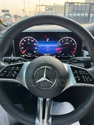 Mercedes-Benz GLC-Class GLC 300 4MATIC AWD 2024 White