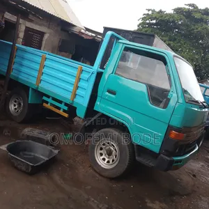 Toyota Dyna 150 Four Tyres With 3y Petrol Engine