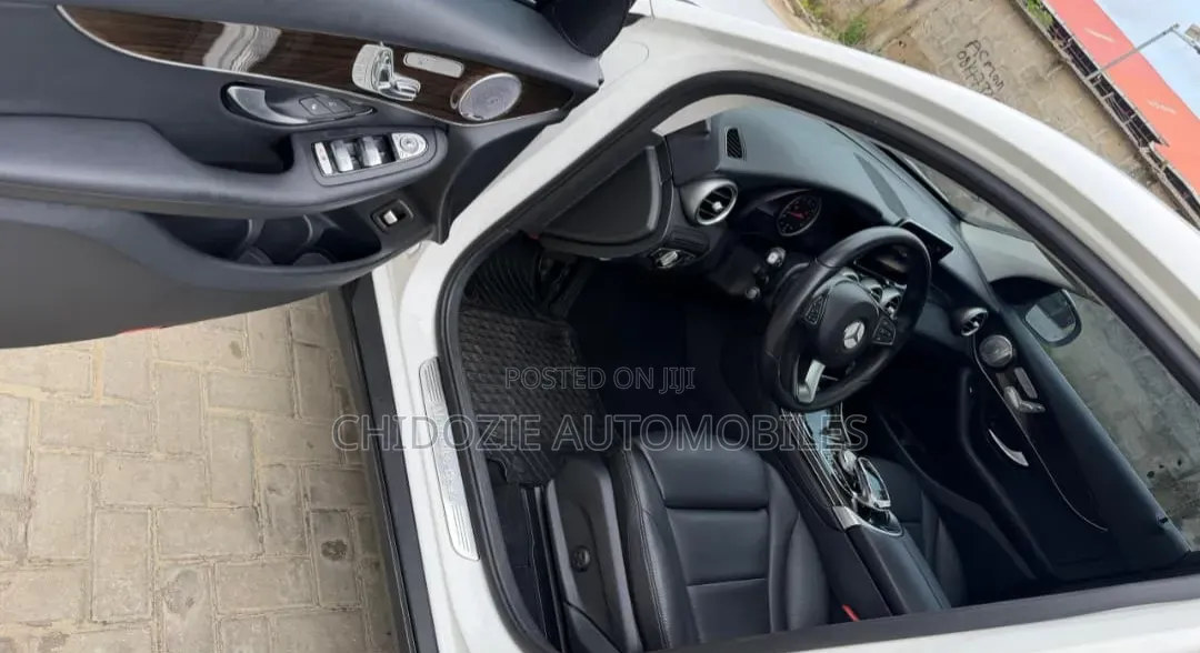 Mercedes-Benz GLC-Class 2017 White