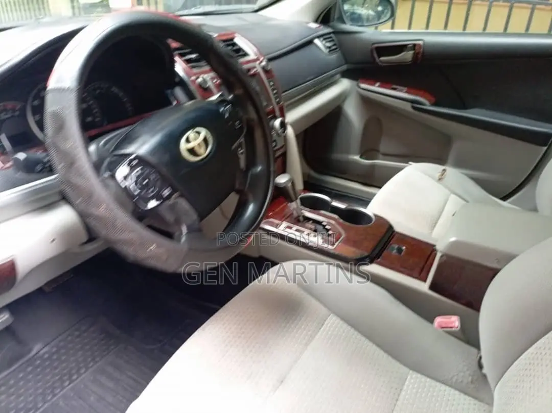 Toyota Camry 2012 Black