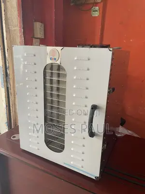 Dehydrator