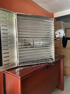 Dehydrator