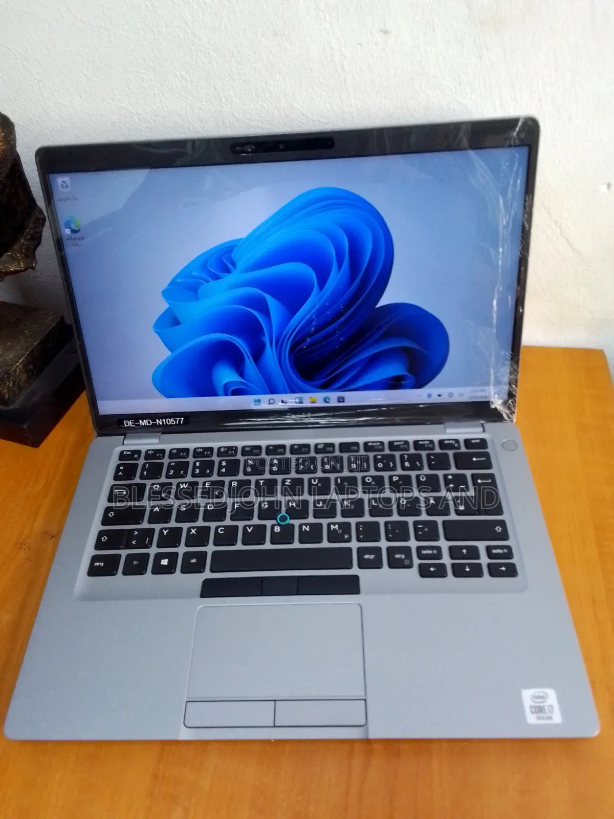 Laptop Dell Latitude 5310 16GB Intel Core i7 SSD 512GB