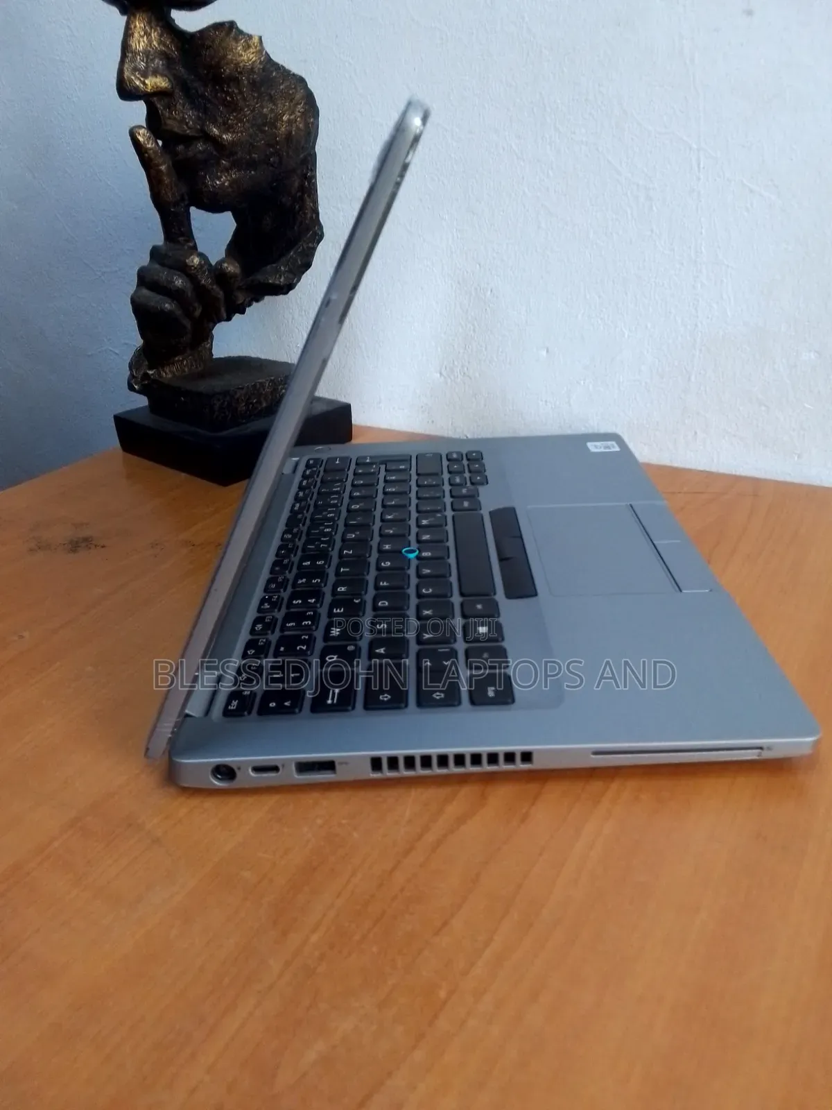 Laptop Dell Latitude 5310 16GB Intel Core i7 SSD 512GB