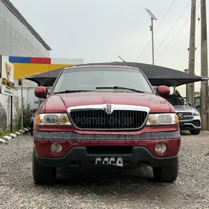Lincoln Navigator 1998 Red