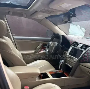 Toyota Camry 2011 Gold