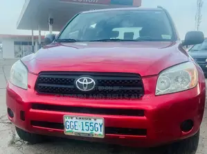 Toyota RAV4 2.0 VVT-i 2008 Red