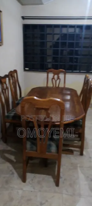 6 Sitter Dinning Table
