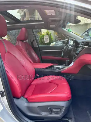 Toyota Camry XSE (2.5L 4cyl 8A) 2019 Silver