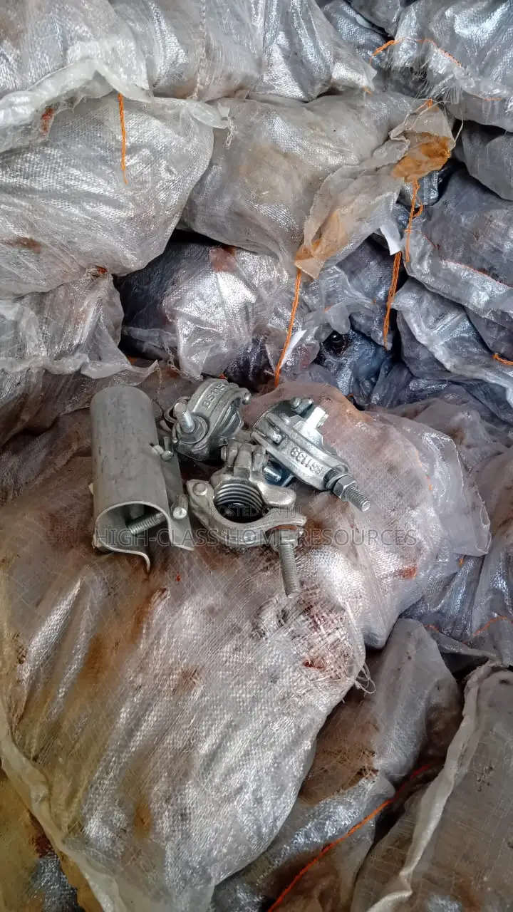 Galvanised Fixed Scaffolding Clips and Cup Socket