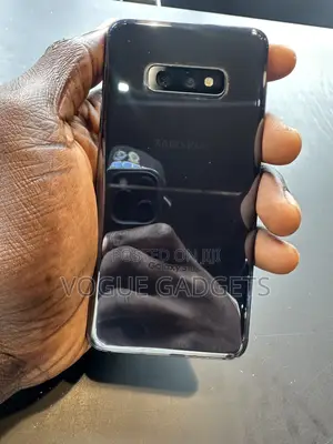 Samsung Galaxy S10e 128 GB Black