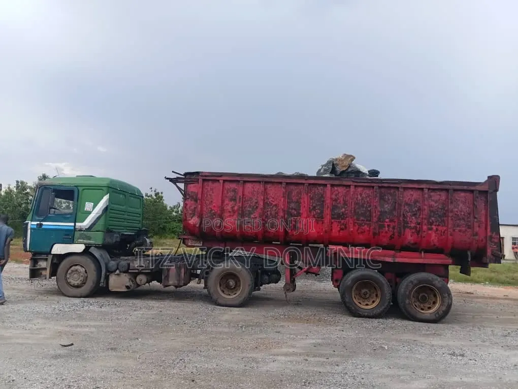 "Direct Quarry Supply" and "Contractors Developers Only".