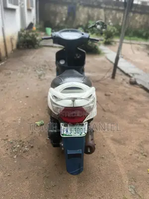 Kymco 2020 White